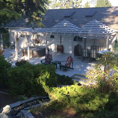 Alexandria House Bed & Breakfast West Kelowna Buitenkant foto