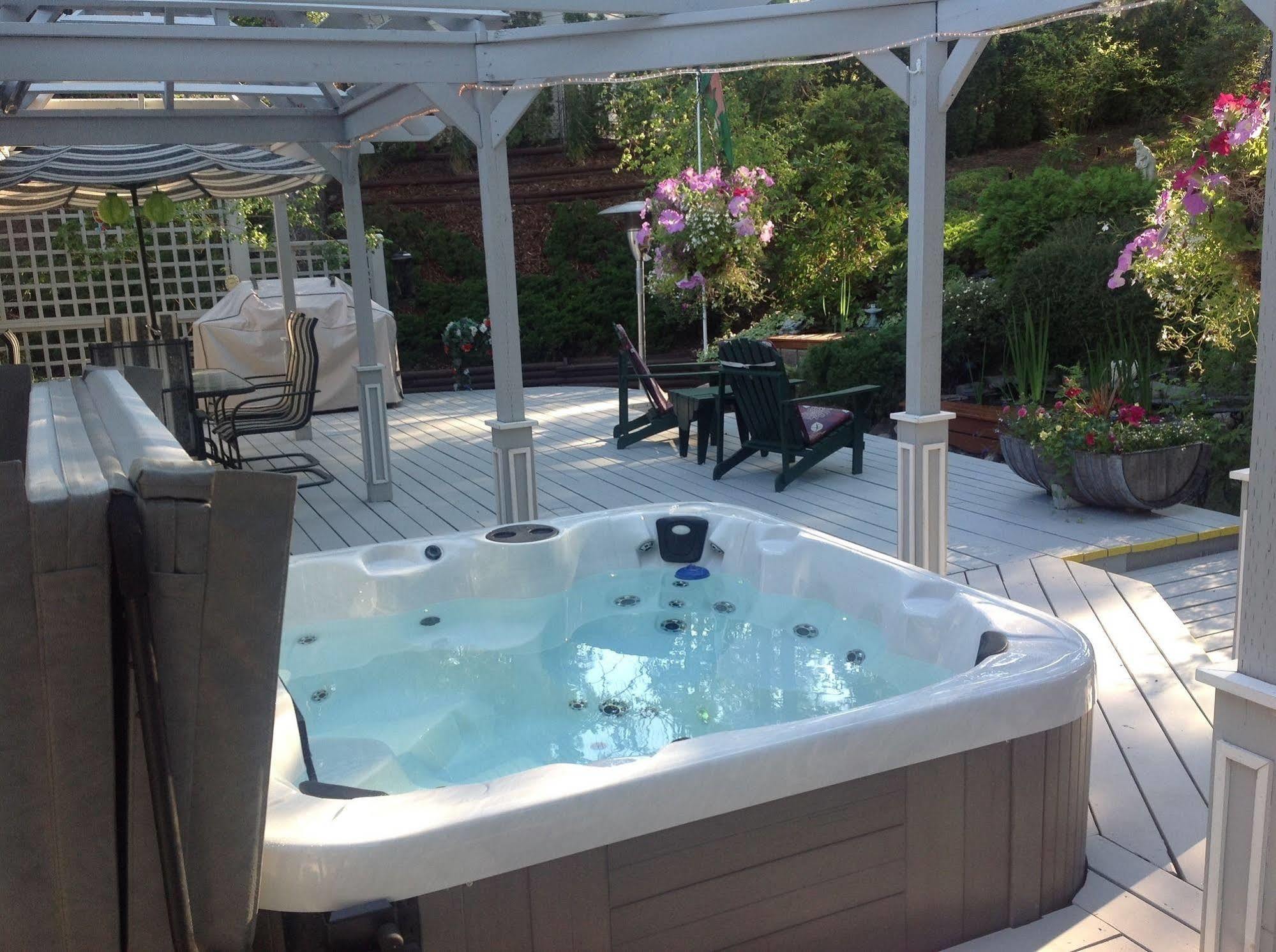 Alexandria House Bed & Breakfast West Kelowna Buitenkant foto