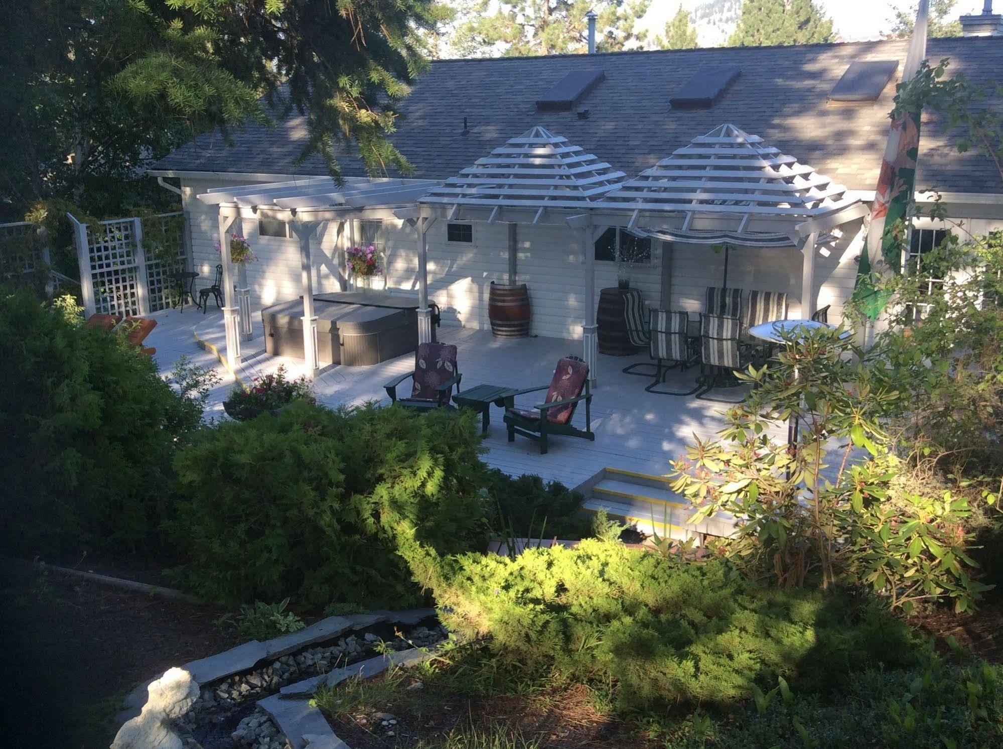 Alexandria House Bed & Breakfast West Kelowna Buitenkant foto
